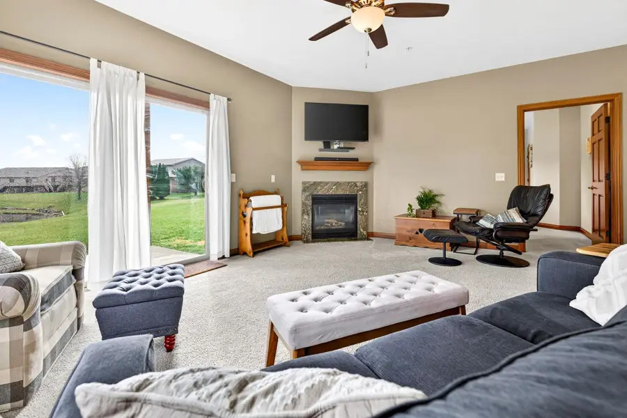 2362 Plank Circle #B, Appleton, WI 54915-7431 - #2