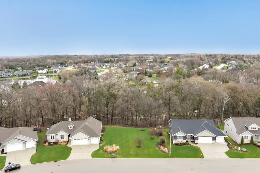 3329 Largo Ridge Drive, Green Bay, WI 54311 - #2