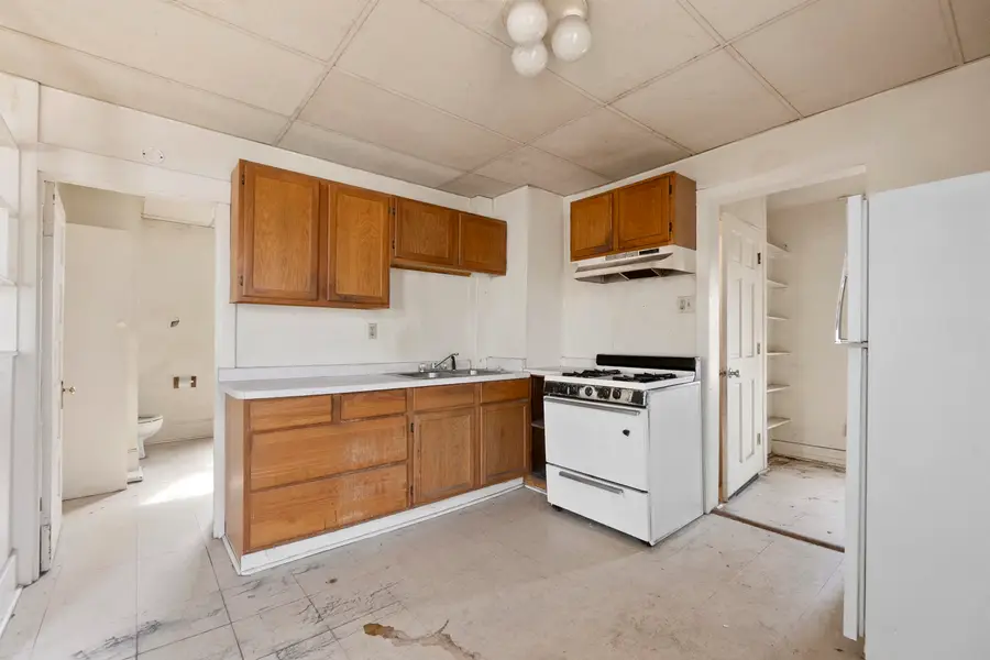 164 E Johnson Street, Fond Du Lac, WI 54935 - #2