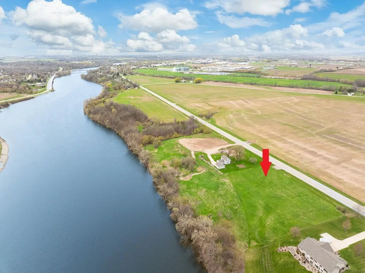 4275 Lost Dauphin Road #3, De Pere, WI 54115 - #1