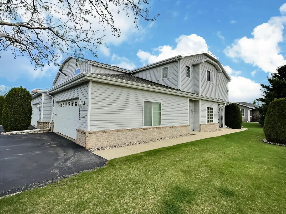 3140 White Tail Lane #A, Oshkosh, WI 54904 - #1