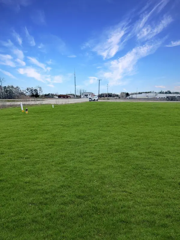 N2497 O-1 Lane, MENOMINEE, MI 49858