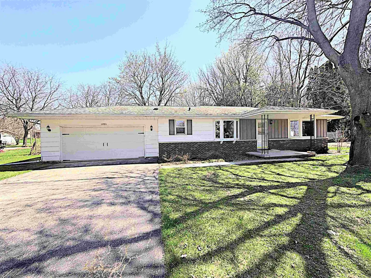 1891 Beck Street, Menasha, WI 54952 - #1