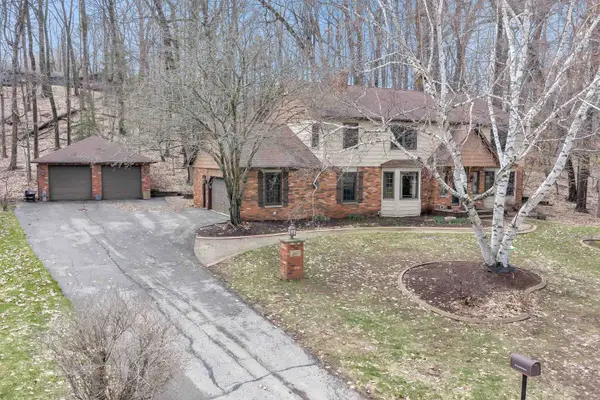 382 Ellortina Circle, GREEN BAY, WI 54302-4303