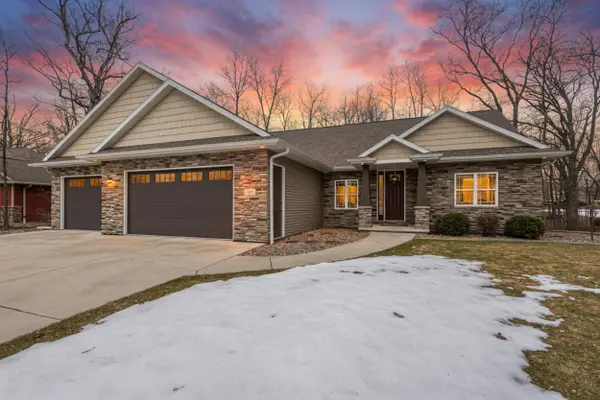 2960 Bally Bunion Lane, GREEN BAY, WI 54311