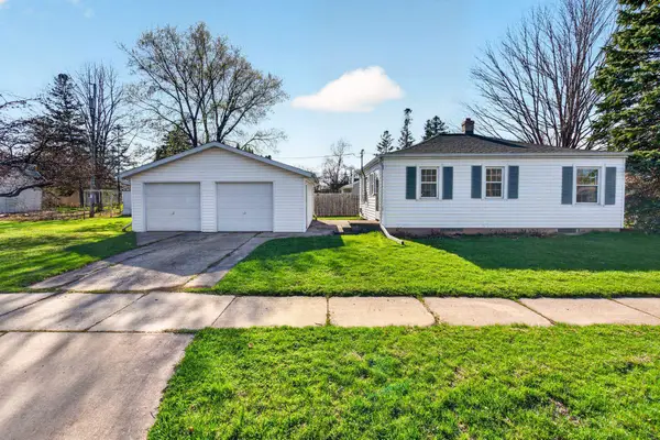431 E Coolidge Avenue, APPLETON, WI 54915-1975