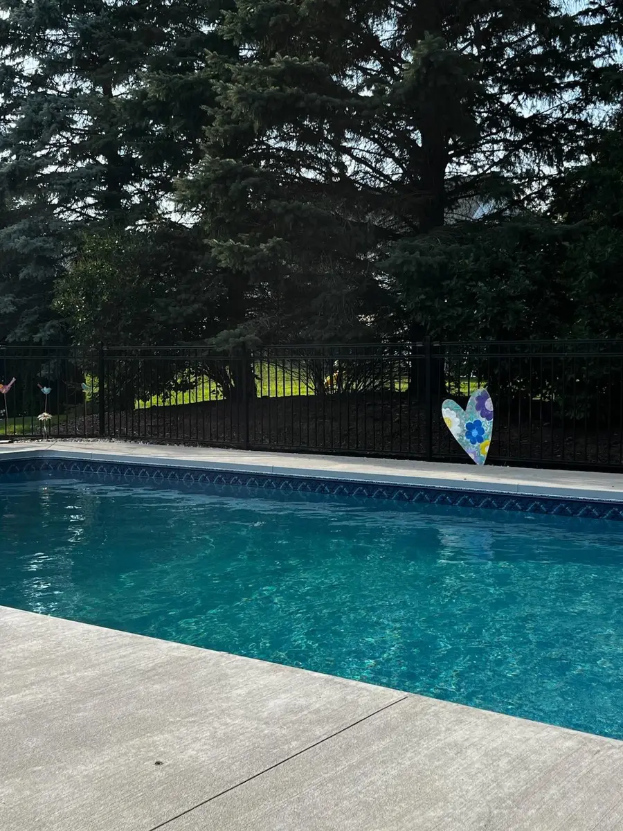 522 E Tallgrass Drive, Appleton, WI 54913 - #3