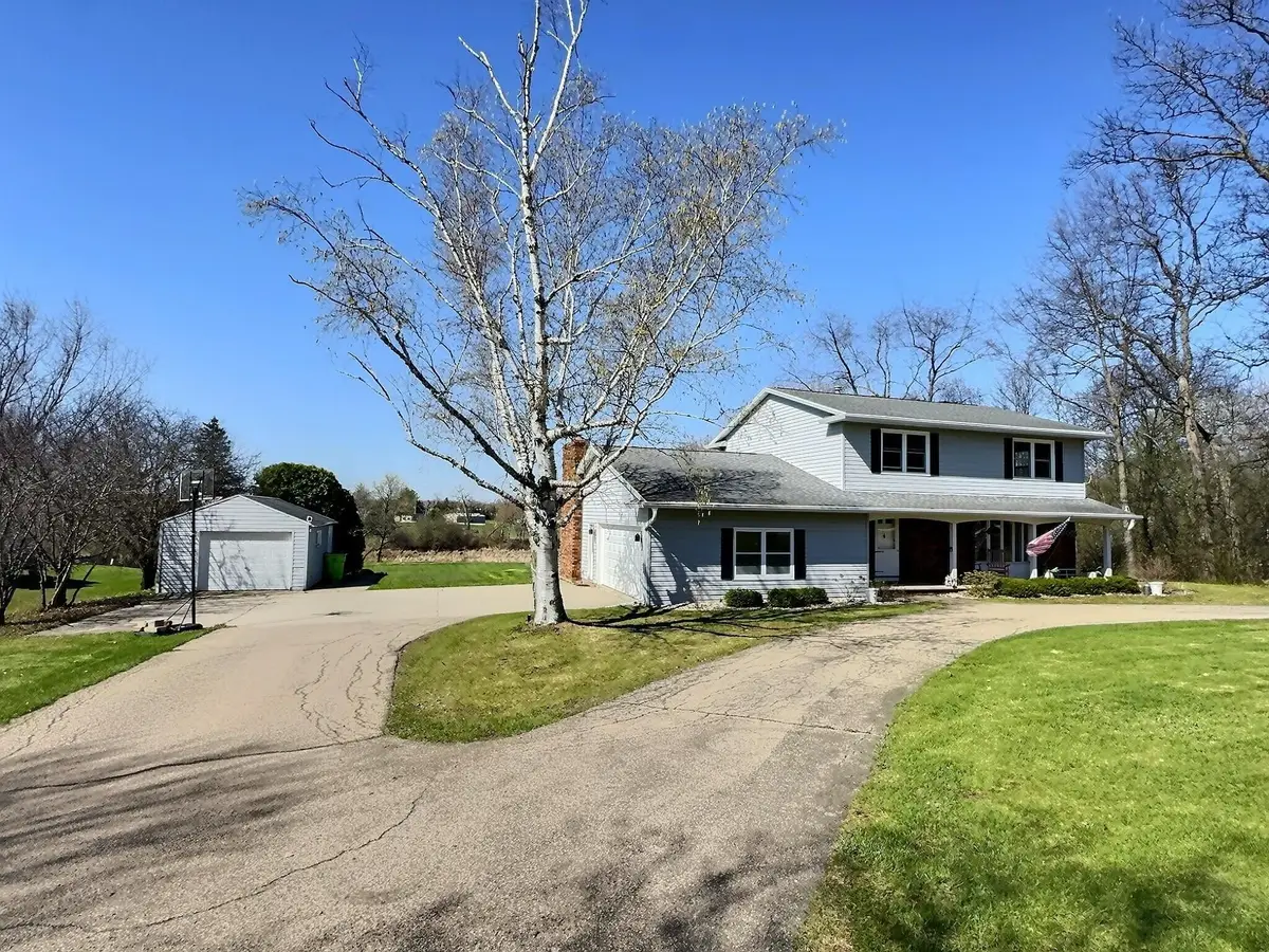 1785 Crown Drive, Oshkosh, WI 54904 - #1