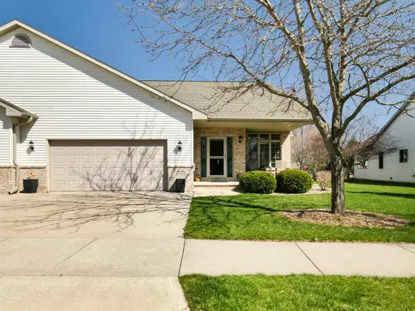 4732 N Fallview Lane #1701, APPLETON, WI 54913-8077