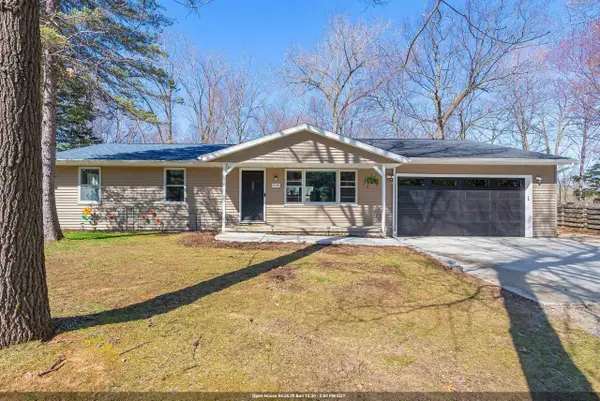 3175 Birch Road, SUAMICO, WI 54172