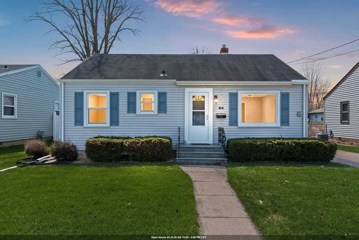 867 Marquette Street, Menasha, WI 54952 - #1