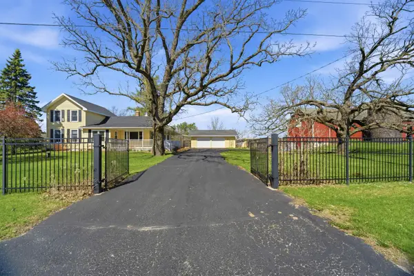 N3355 County Road W, NEW LONDON, WI 54961