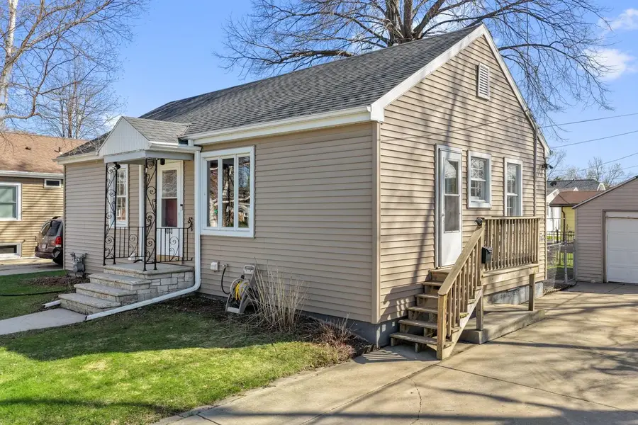 1033 Mather Street, Green Bay, WI 54303-3977 - #2