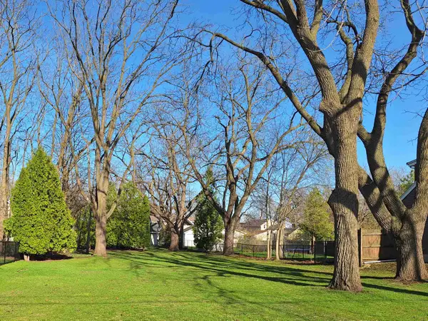 2008 Nebraska Street, OSHKOSH, WI 54902