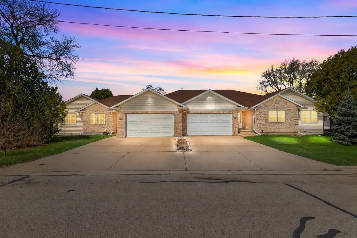 619 Knight Avenue, Neenah, WI 54956 - #1