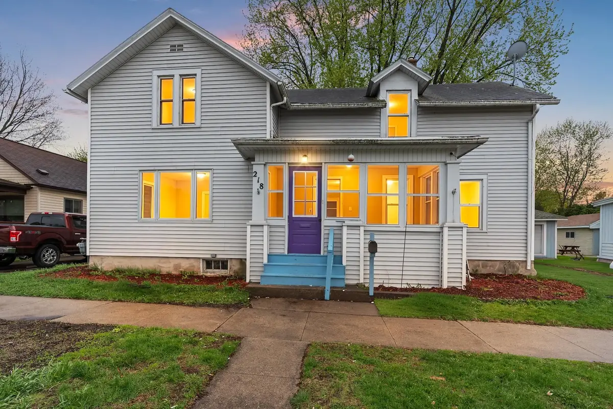 218 W Berlin Street, Berlin, WI 54923-1157 - #1