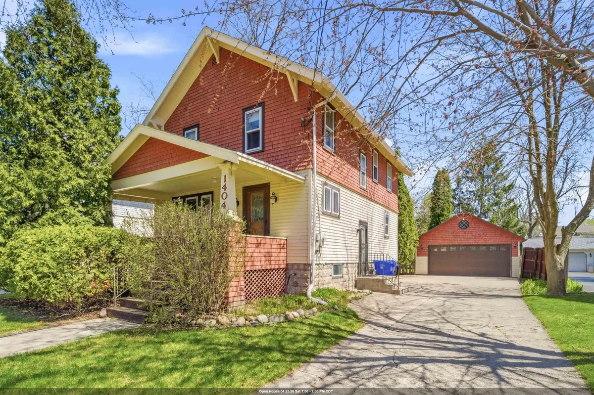 1404 N Superior Street, Appleton, WI 54911 - #1