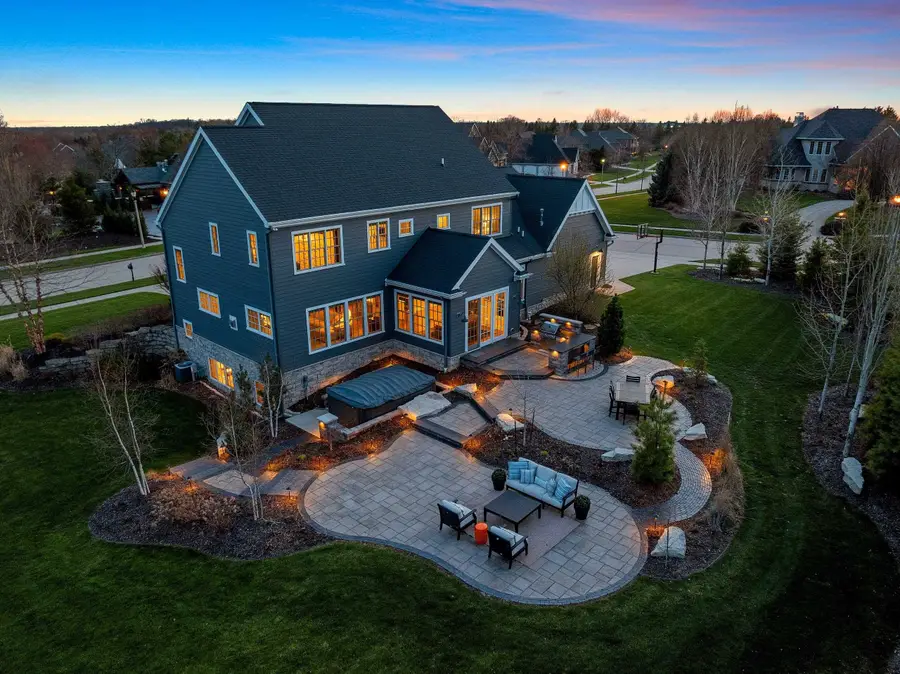 2324 E Highpond Crossing, Appleton, WI 54913 - #2