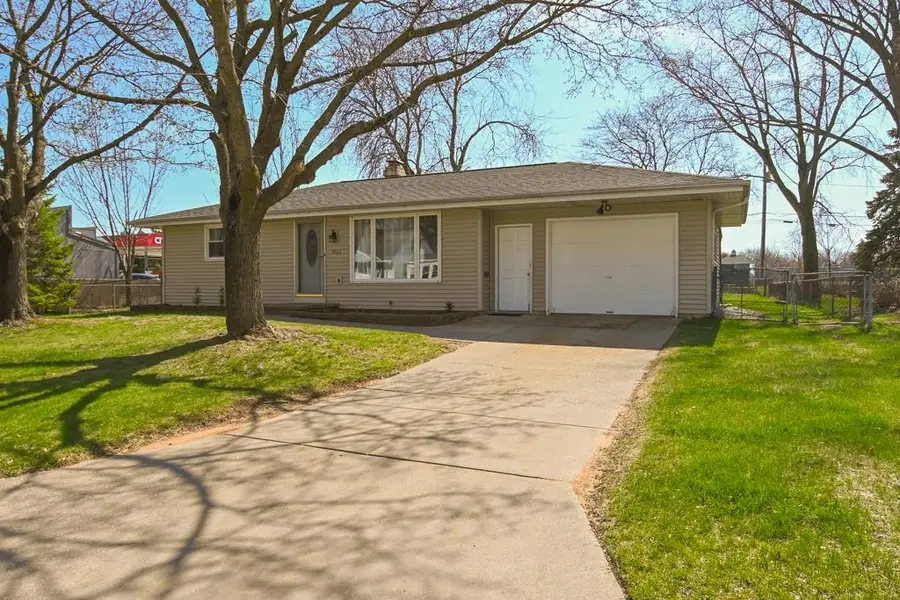 1593 Bond Court, Green Bay, WI 54303 - #2