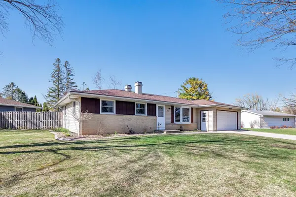 916 Chantel Street, GREEN BAY, WI 54304