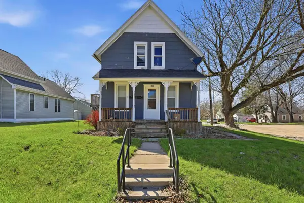 1201 Crooks Avenue, KAUKAUNA, WI 54130-1084