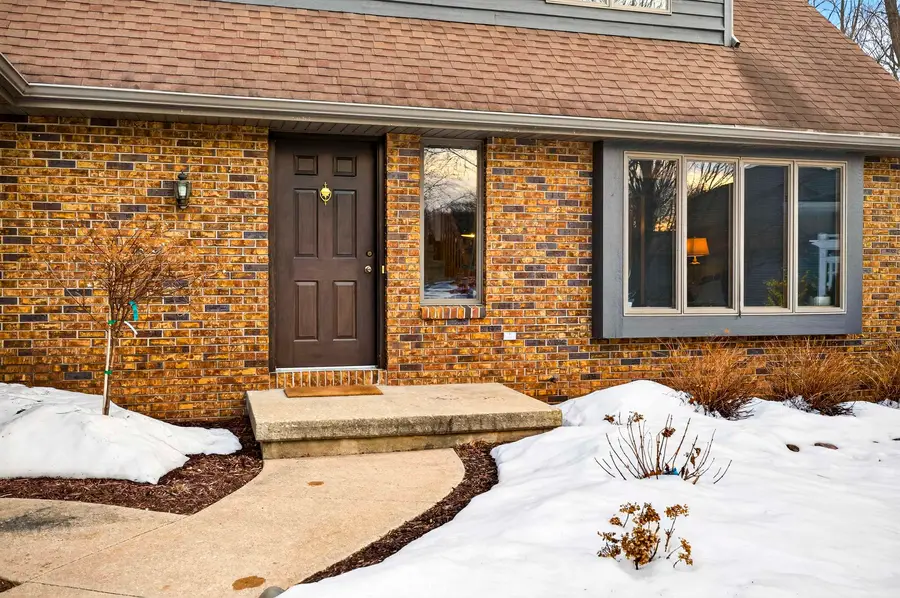 72 Thistle Down Court, Appleton, WI 54915 - #3