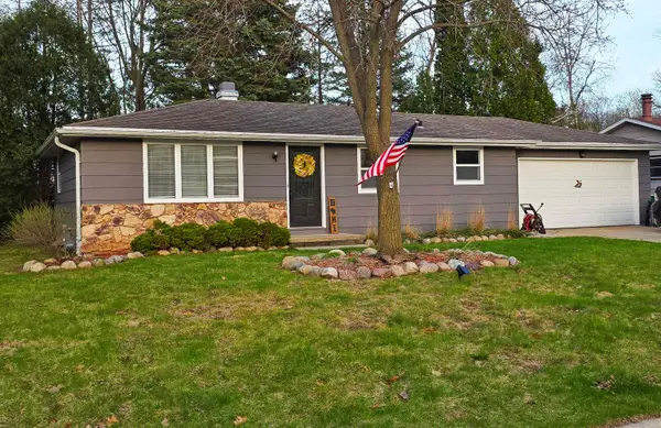 1225 Delray Drive, GREEN BAY, WI 54304-1446