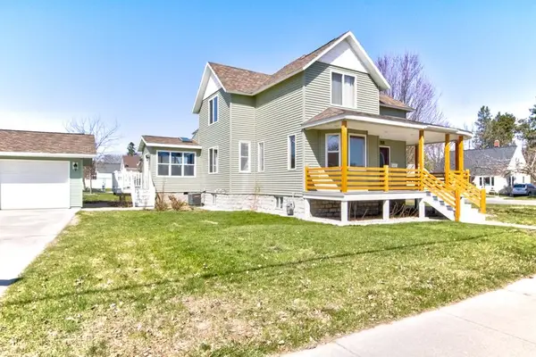 413 Park Street, MARINETTE, WI 54143