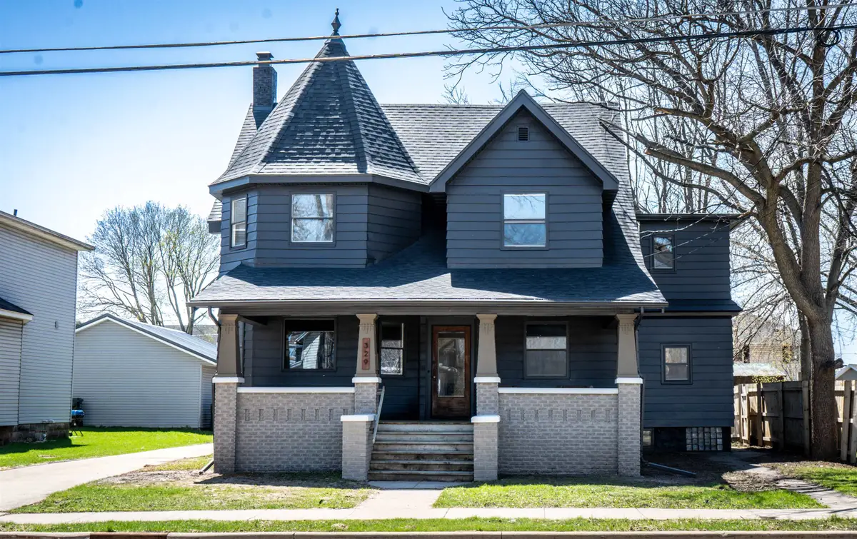 329 Taylor Street, Kaukauna, WI 54130 - #1