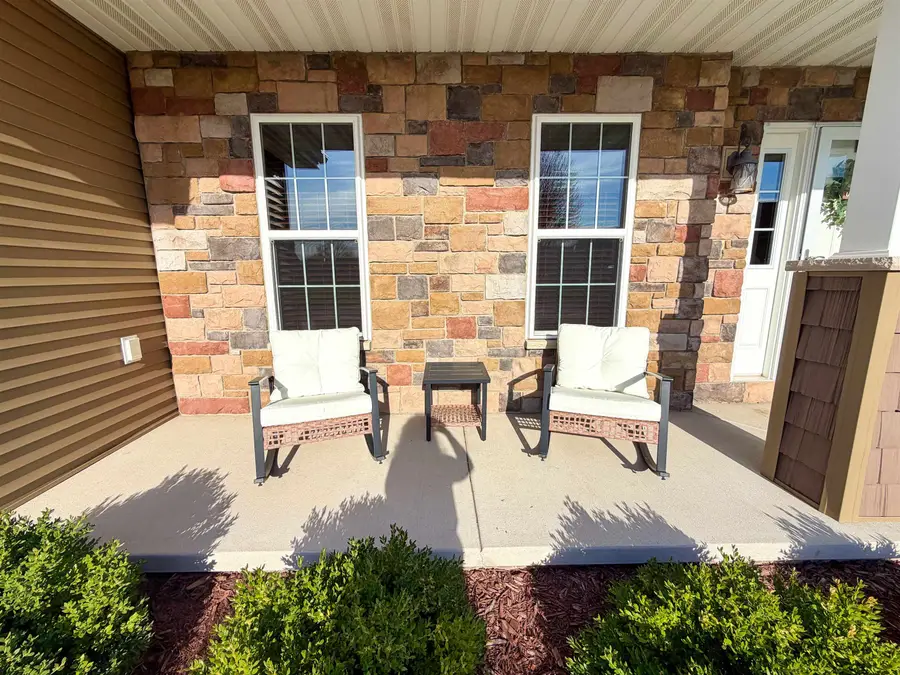 1213 Nature Trail Drive, Neenah, WI 54956-1676 - #2