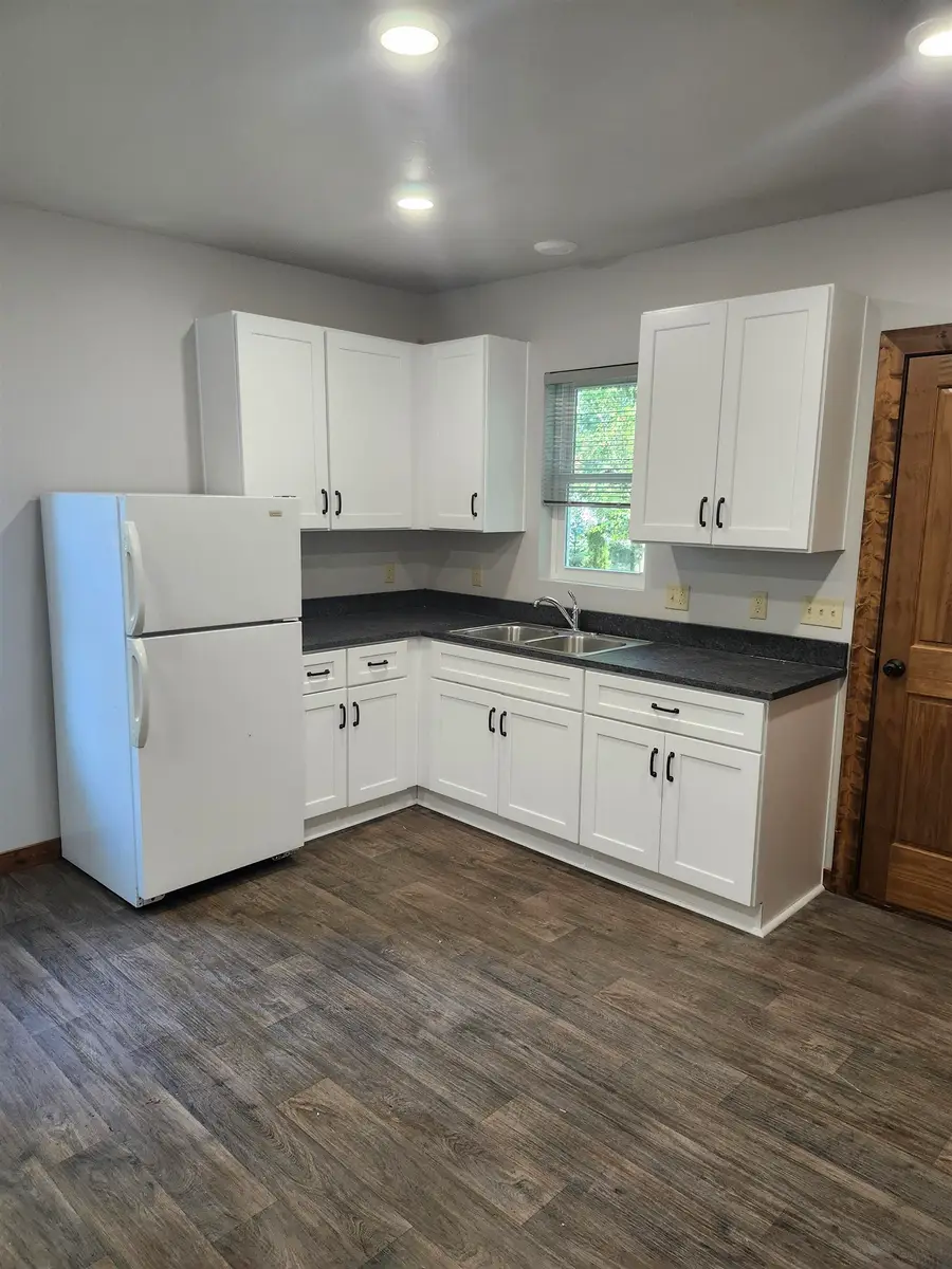 130 S Elm Avenue, Gillett, WI 54124-9308 - #3