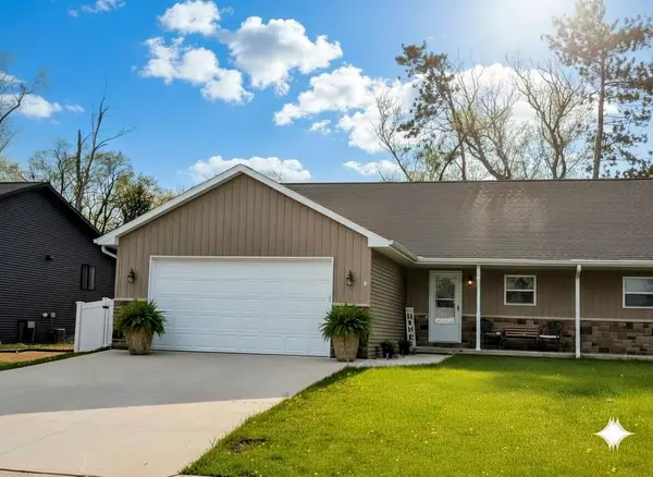 2125 Abbey Road, NEW LONDON, WI 54961
