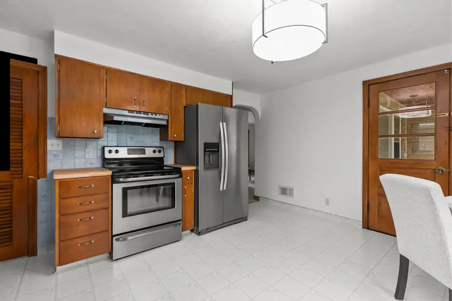 319 S Spruce Street, Appleton, WI 54914 - #3