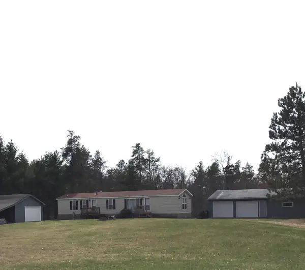 N6853 4th Street, CRIVITZ, WI 54114