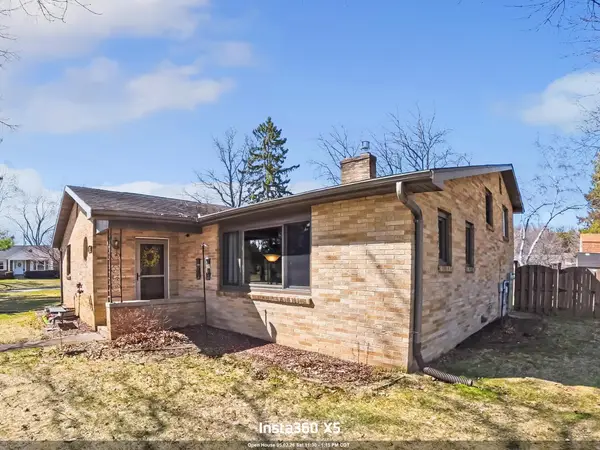 924 Barbara Lane, MARINETTE, WI 54143