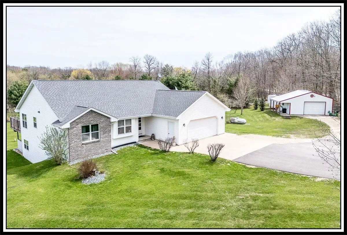 E7420 Stage Road, New London, WI 54961-0405 - #1