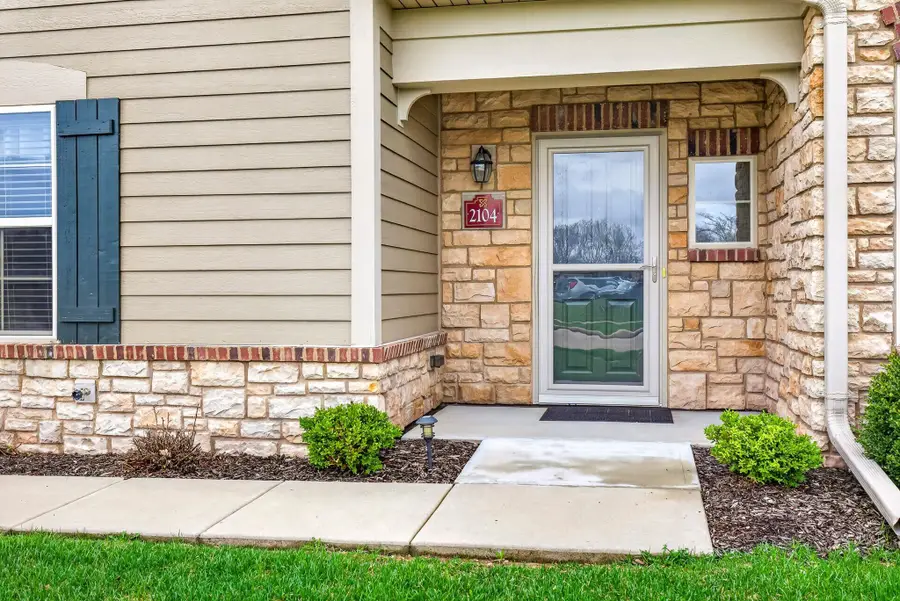 2104 E Milestone Drive, Appleton, WI 54913-6731 - #2