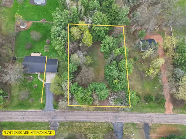 Lone Pine Street #15, STEVENS POINT, WI 54482