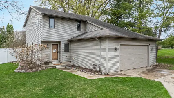 1820 Sugar Place, DE PERE, WI 54115