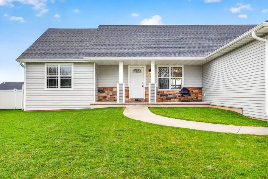 3309 E Aquamarine Avenue, Appleton, WI 54913 - #3