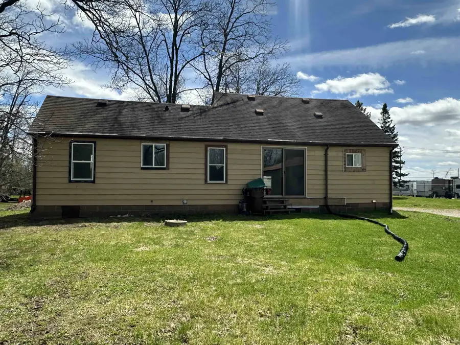 2026 W 2nd Street, Appleton, WI 54914 - #3