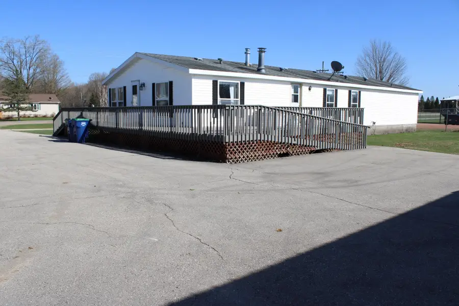 104 N Almon Street, Bowler, WI 54416 - #3