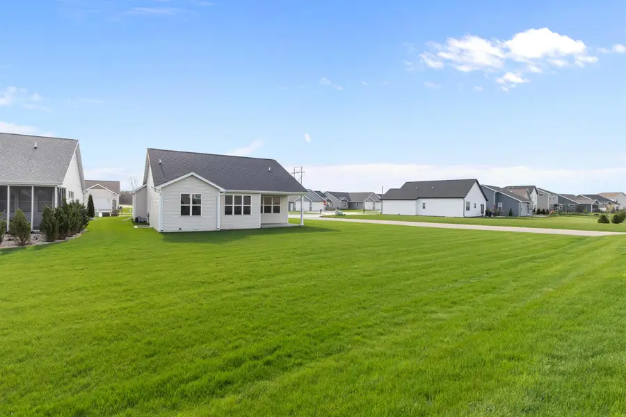 4647 N Cherryvale Avenue, Appleton, WI 54913 - #3