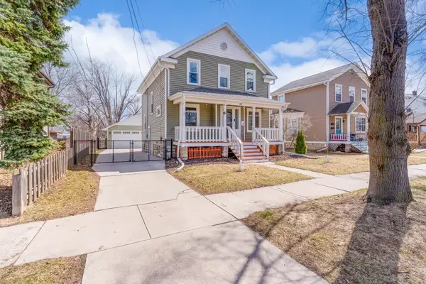 419 S Clay Street, GREEN BAY, WI 54301-3806