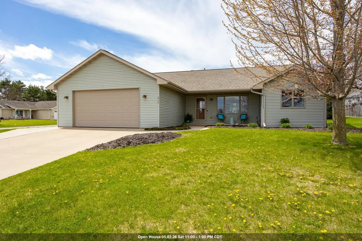 217 Howard Drive, Hortonville, WI 54944-8907 - #1
