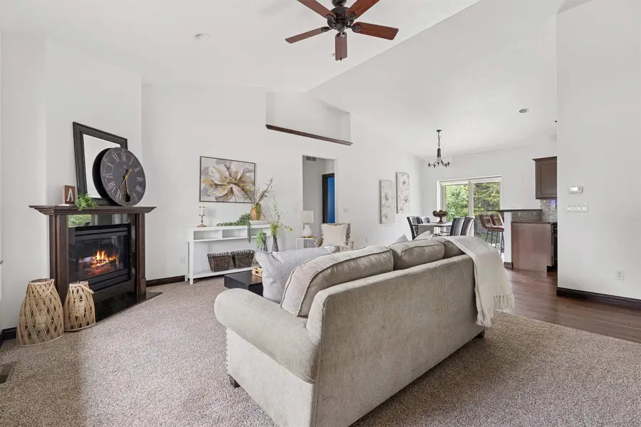 2398 W Barley Way, Appleton, WI 54913 - #3