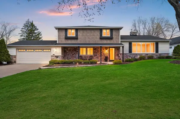 180 Arbor Lane, GREEN BAY, WI 54301