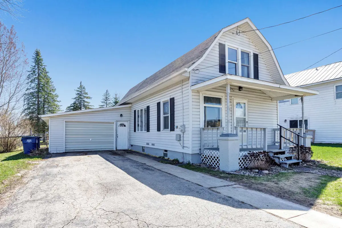 130 Summit Street, Pulaski, WI 54162 - #1