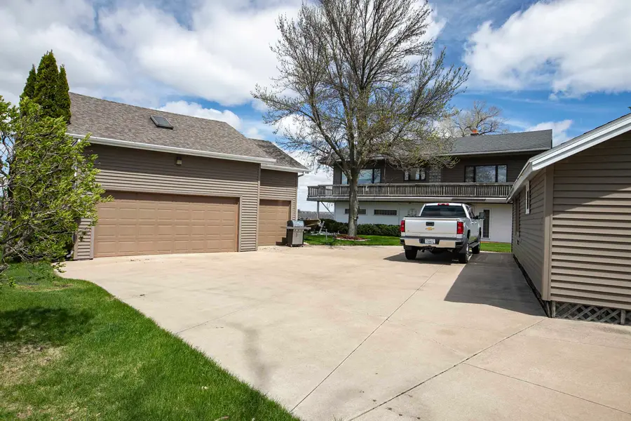 2384 Hickory Lane, Oshkosh, WI 54901-2520 - #2