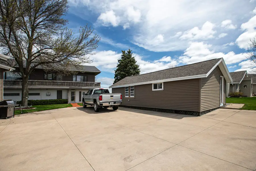 2384 Hickory Lane, Oshkosh, WI 54901-2520 - #3
